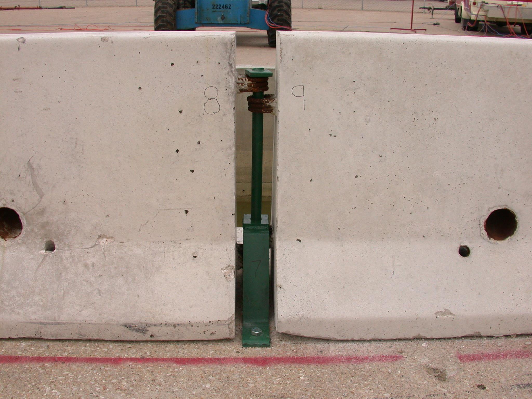 TieDown Strap System for FShape Concrete Barrier Task Force 13